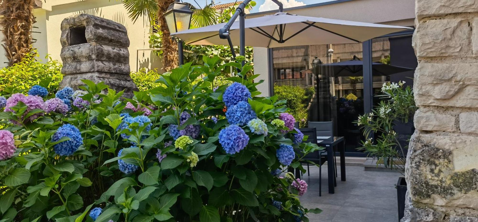Stay In The Very Heart Of Porec - 50M To The Beach Exterior foto
