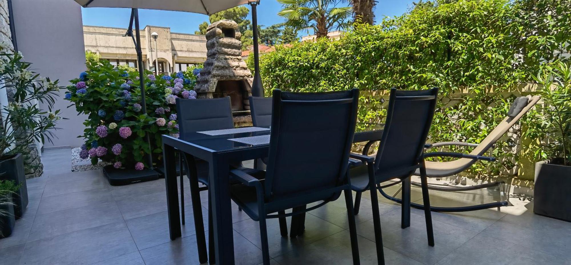 Stay In The Very Heart Of Porec - 50M To The Beach Exterior foto